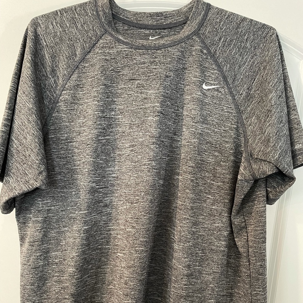 Nike Men’s XL t-shirt grey